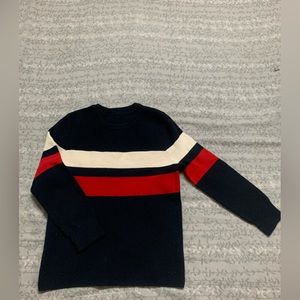 H&M brand boys sweater. Color block, size 4T, fits ages 3-6.